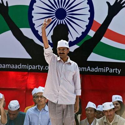 IIT-Kharagpur Warns Arvind Kejriwal and Other Leaders